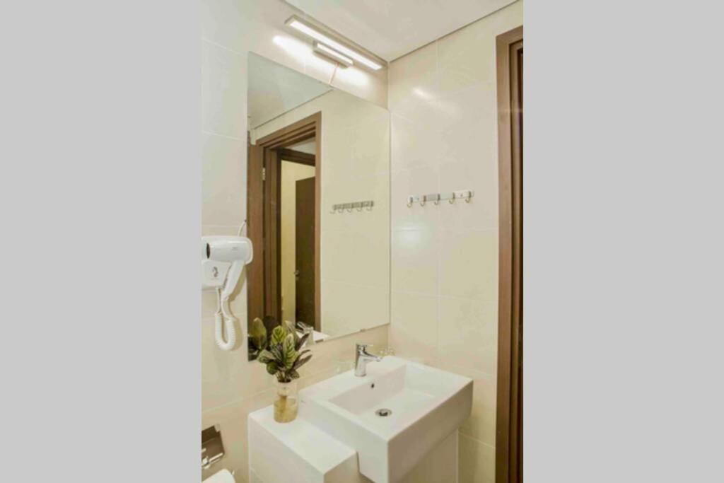 Bom Homes- The Sapphire Ha Long Residence Apartment Zewnętrze zdjęcie